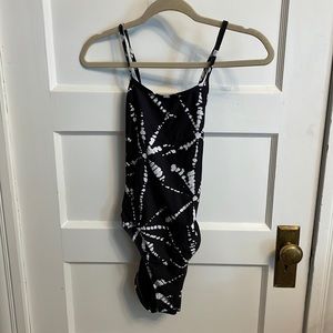 Jolyn Julian 2 One Piece 32